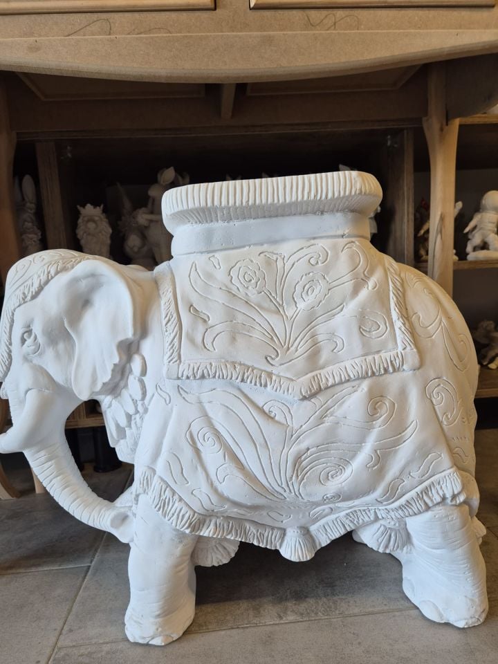 BÜYÜK FİL OTURAK POLYESTER OBJE