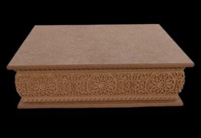 AHŞAP DİKDÖRTGEN APLİK KUTU PAPATYALI 31,5X19,5X9,5CM