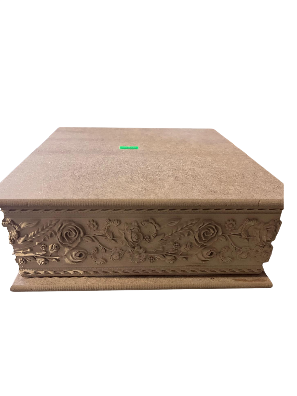 KARE APLİK KUTU GÜLLÜ 23X23X9,5CM